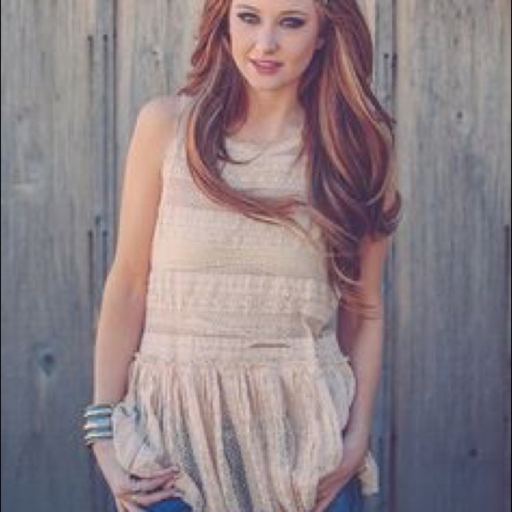 🌻 Beige Sheer Lacey sleeveless top